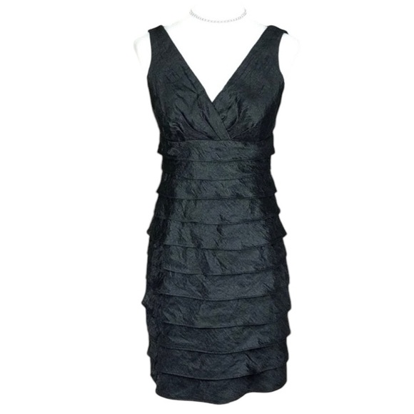 London Times Dress Black Sleeveless Layered Skirt V-Neck WM SZ 10 Gorgeous 🥰 - Picture 1 of 13